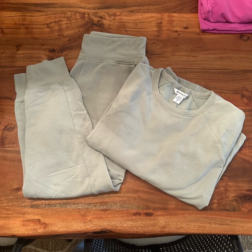Athleta sweat suit